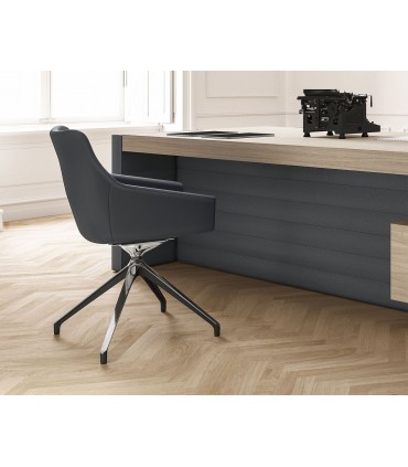 Poltrona interlocutoria con base piramidale Jera