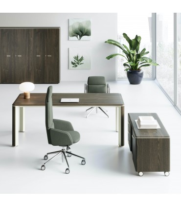 Scrivania direzionale con piano sagomato Iulio