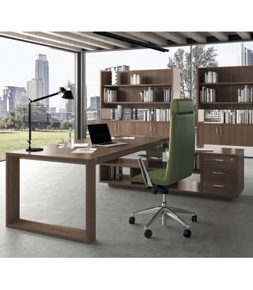 Scrivania direzionale con gamba chiusa e mobile servente by Compir