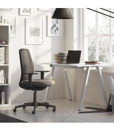 Scrivania con gamba a cavalletto modello Paolo