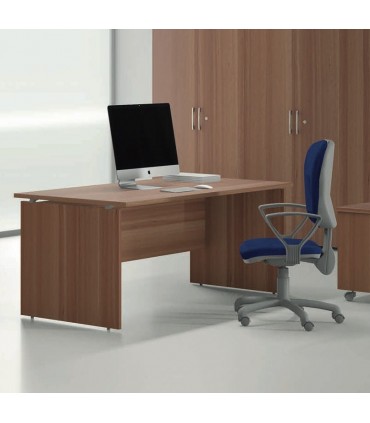 Scrivania con gamba pannellata by Compir