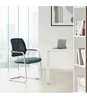 Sedia a slitta con schienale alto in rete Star