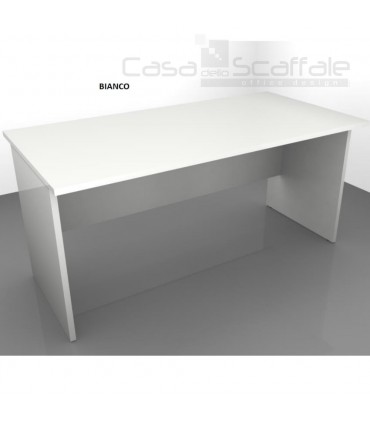 Scrivania con gamba pannellata p.80 by Colombini